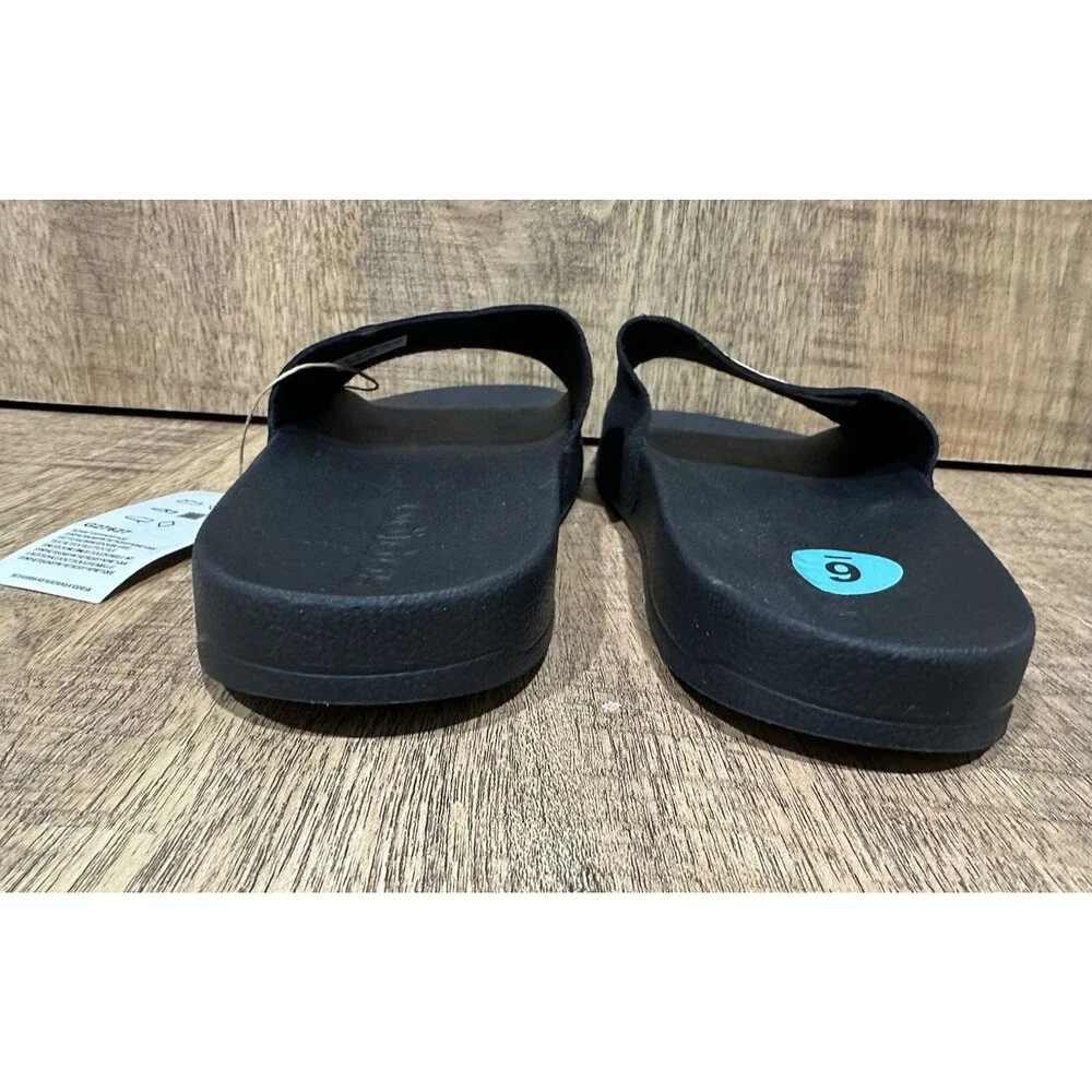 Adidas Men size 6 Adilette shower slides slip on sandal black and white